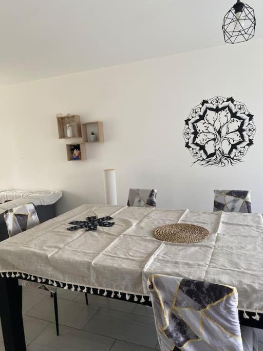 Appartement Ping-Pong Proche Gare Gagny 외부 사진